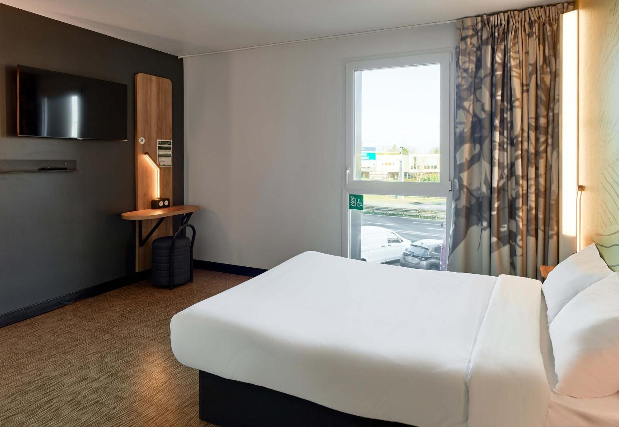B&B Hotel Le Port Marly Saint Germain En Laye Exterior foto