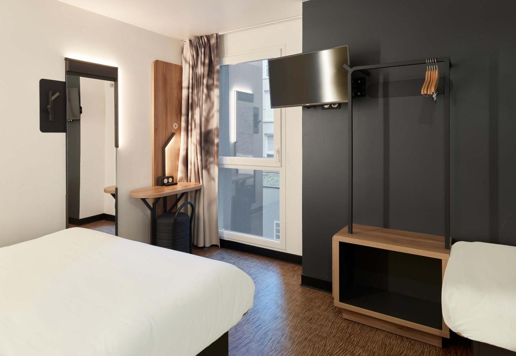 B&B Hotel Le Port Marly Saint Germain En Laye Exterior foto