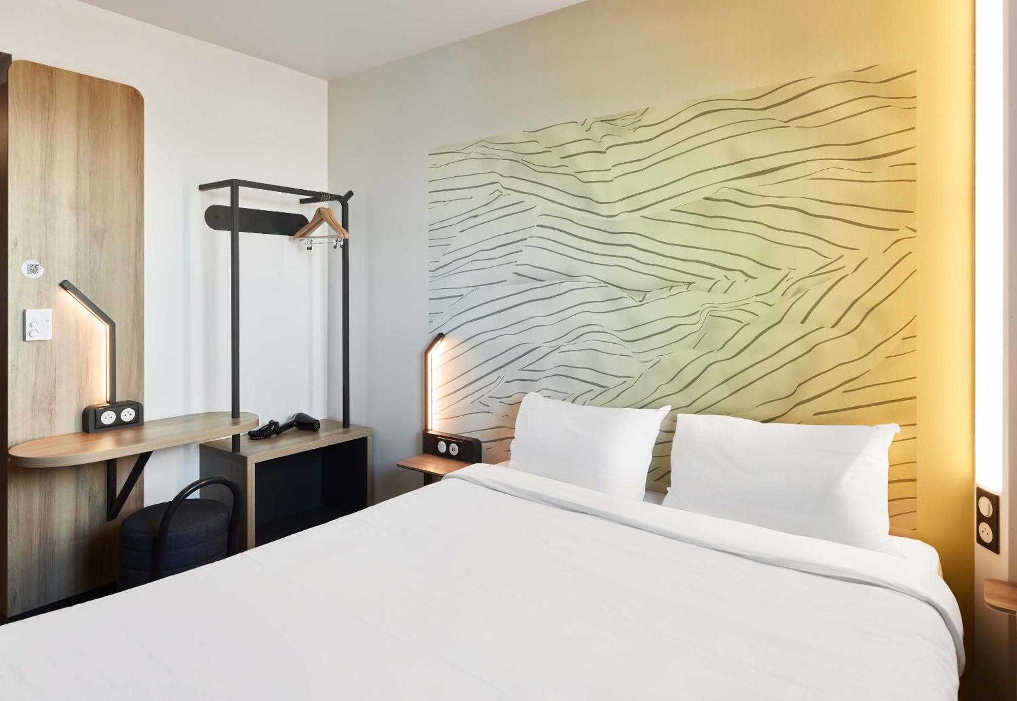 B&B Hotel Le Port Marly Saint Germain En Laye Exterior foto